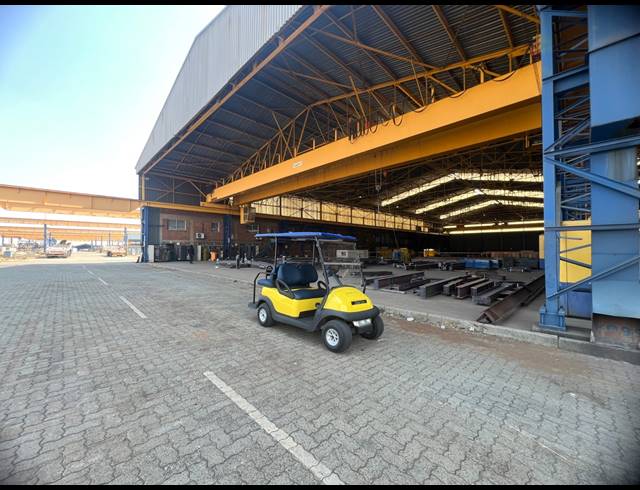 18,286M² FACTORY TO LET IN ROODEKOP